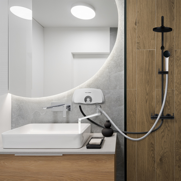 Водонагреватель проточный Royal Thermo SmartFix TS (5,5 kW) - кран+душ